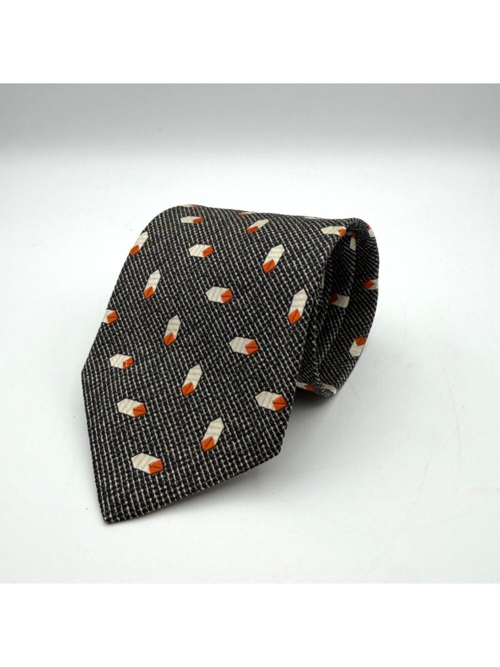 Kieselstein-Cord Made in Italy Black Geometric Print 100% Silk Tie 56" x 4"